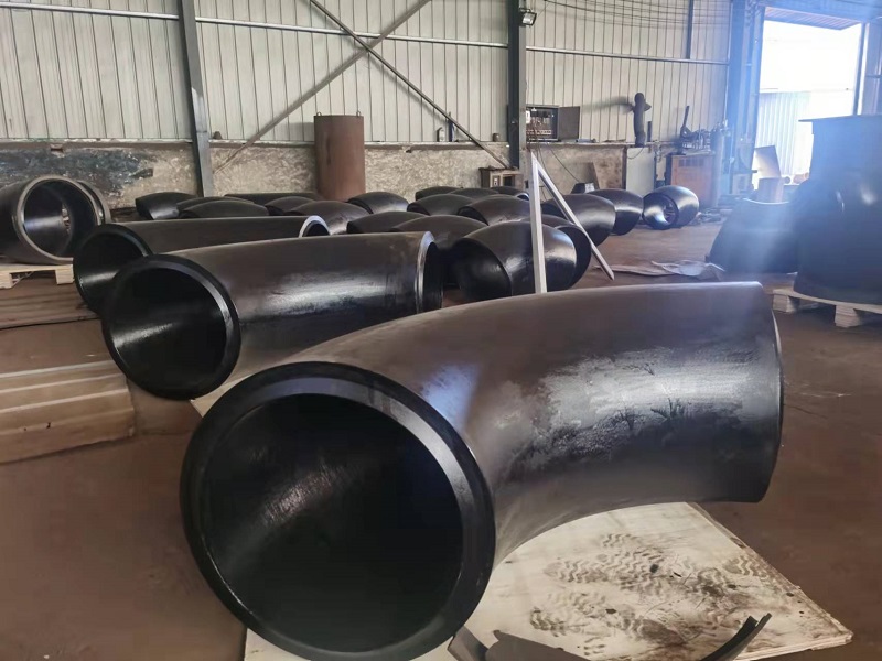 Bult welded carbon steel pipe fittings