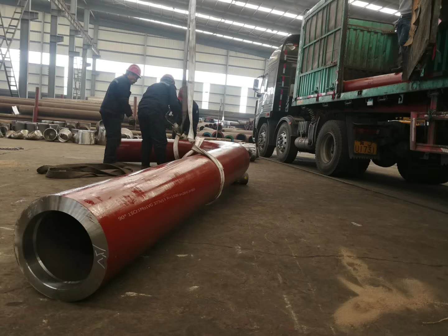 Delivery alloy steel pipe fittings  with  heavy bends